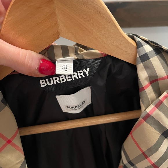 NWOT authentic Burberry jacket . Worn one time. - Picture 11 of 14